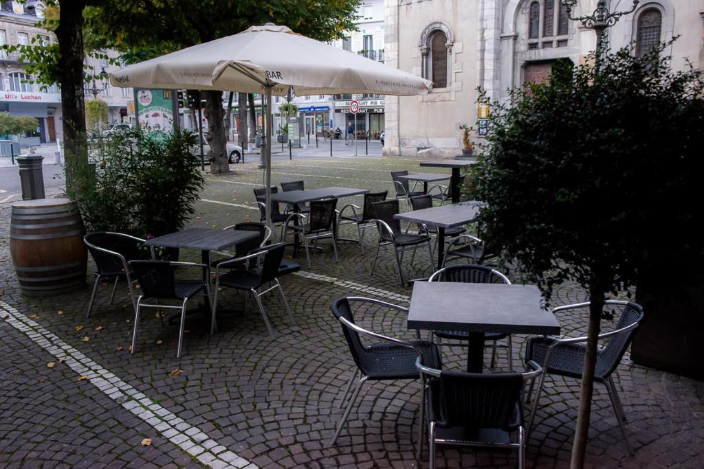 Le Bon Accueil Hotel Bagnères-de-Luchon Exterior foto