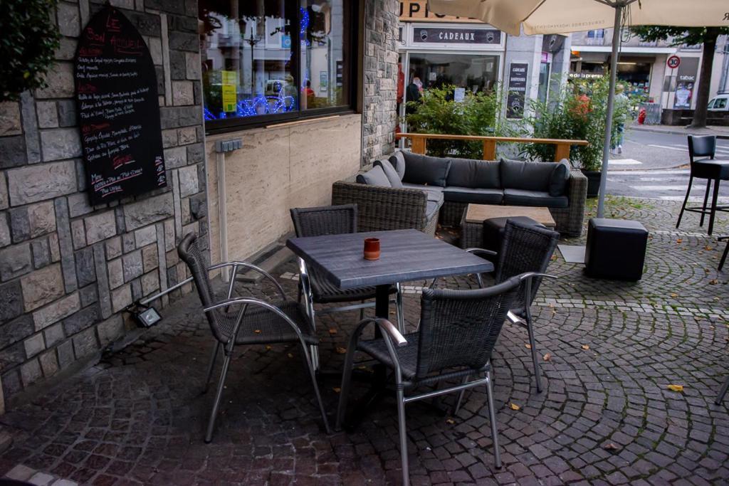 Le Bon Accueil Hotel Bagnères-de-Luchon Exterior foto